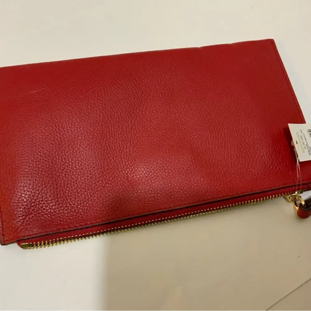 NEW MICHAEL KORS JET SET SIGNATURE  DK SANGRIA  LARGE ZIP WRISTLET $ 98
